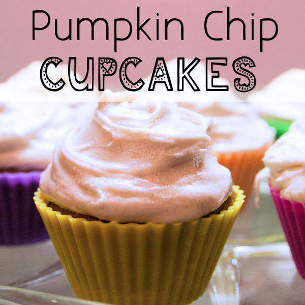 I love the taste of pumpkin during the fall season. Try this delish recipe called Pumpkin Chip Cupcakes with Cinnamon Cream Cheese Frosting