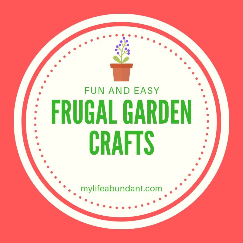 Do you know some gardeners or need a gift for a teacher? How about making some gardening crafts that are easy to make.