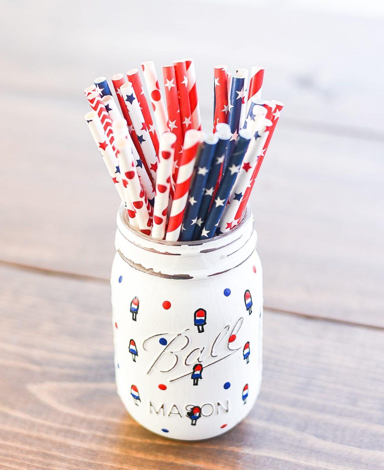 Patriotic Red, White & Blue Mason Jar Crafts | My Life Abundant