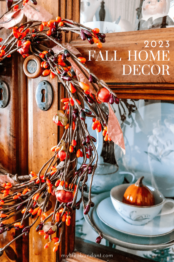 I’m so excited to share with you my fall decorations for 2023! I love to mix vintage with new items and I hope my ideas will help inspire you too.